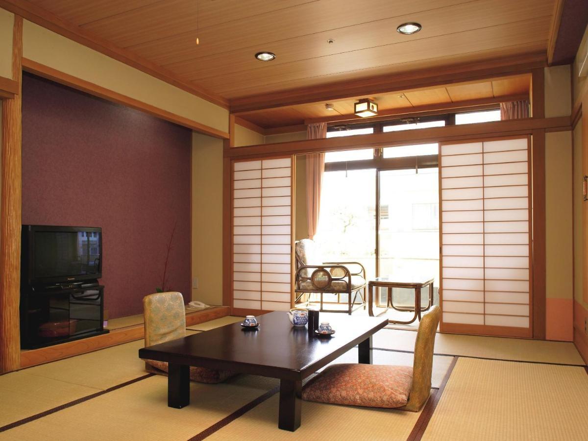 Готель 楽気ハウス甲斐路 Raki House Kaiji Fuefuki Номер фото